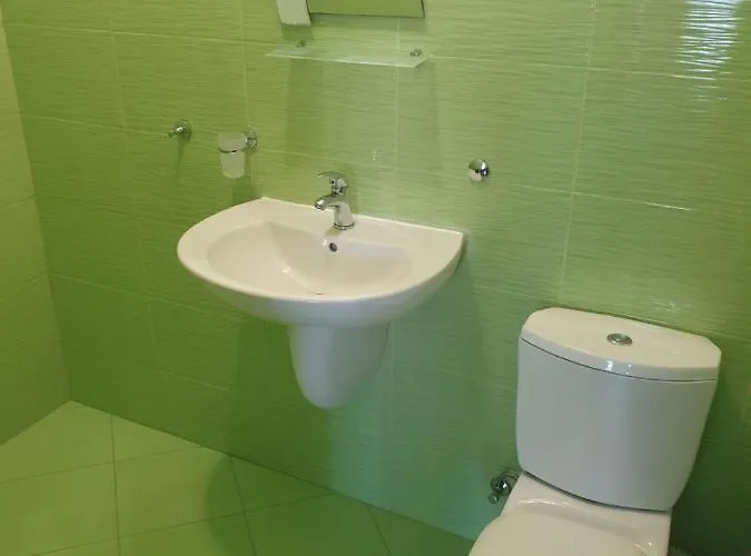 за гости мистрал 3*