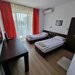 за гости мистрал Gasthof Primorsko