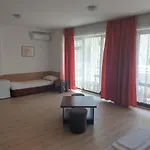 за гости мистрал Gasthof Primorsko